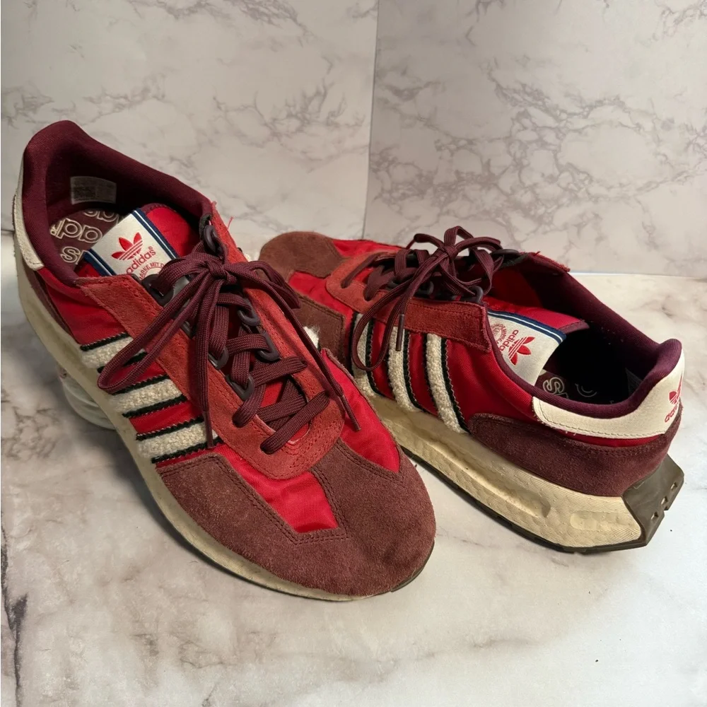 EUC Adidas Men's Burgundy and Red Sneakers - Picture 4 of 8
